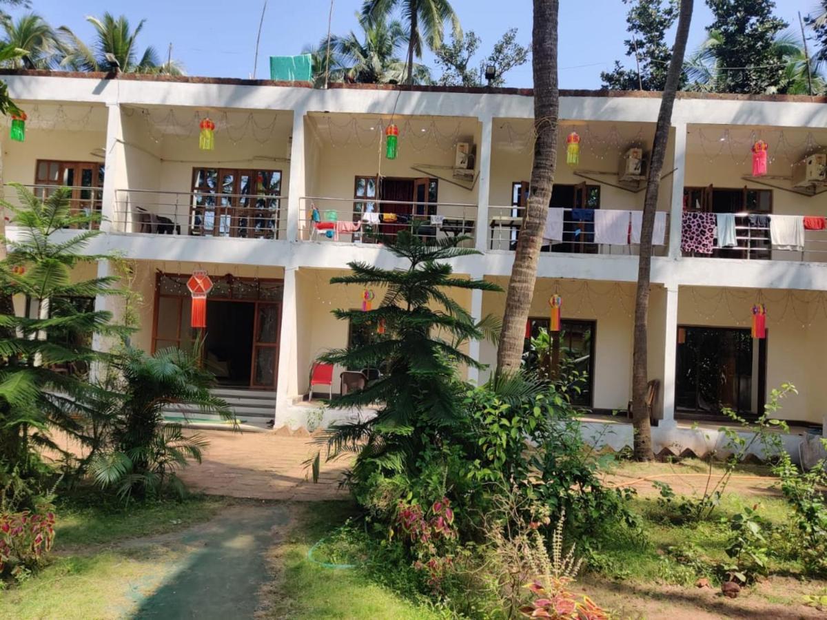 Siddhivinayak Resort Nx Малван Екстер'єр фото